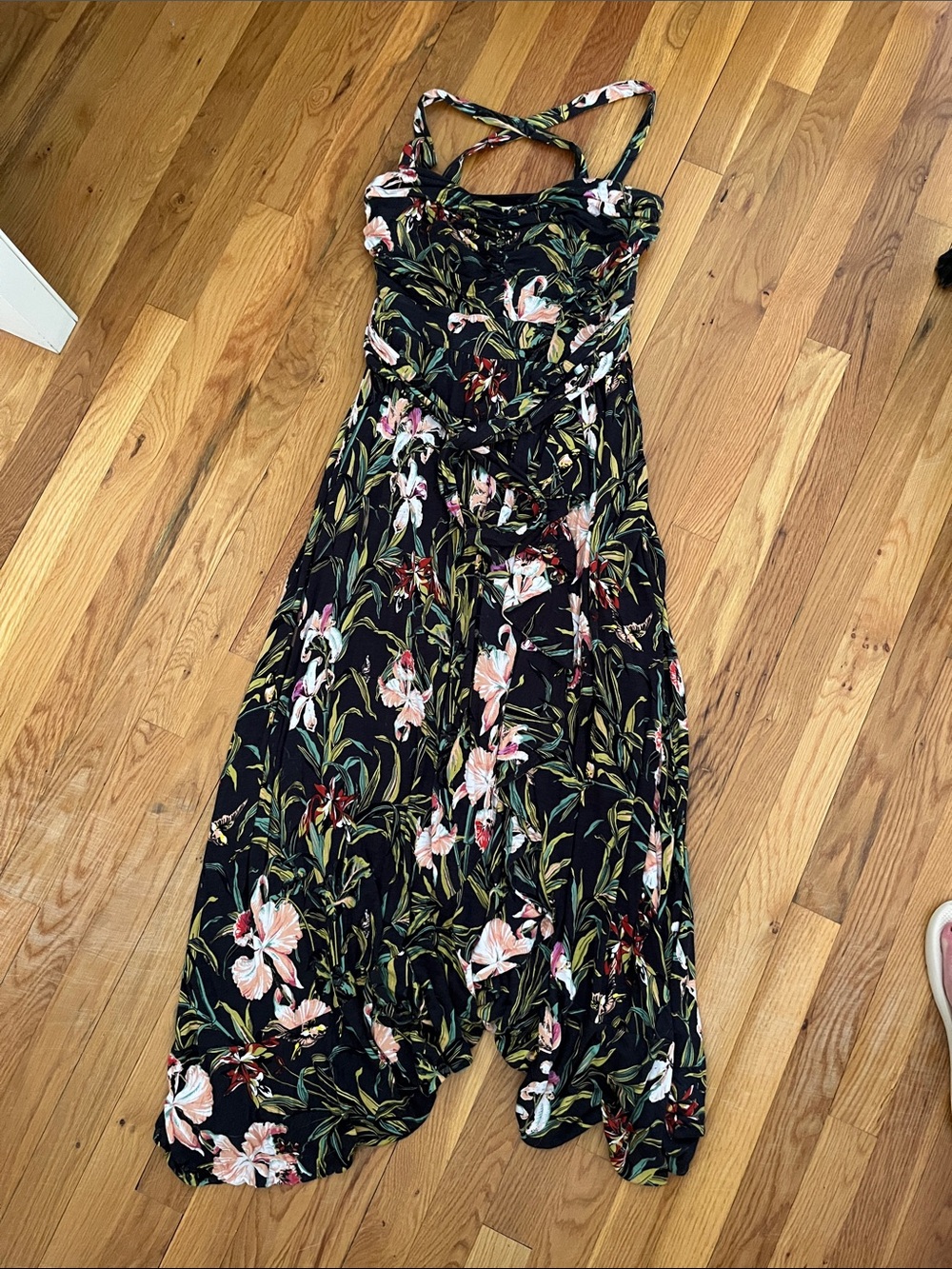 Maeve Black Floral Cross Strap Maxi Dress with Tropical Print Ruched Bodice
